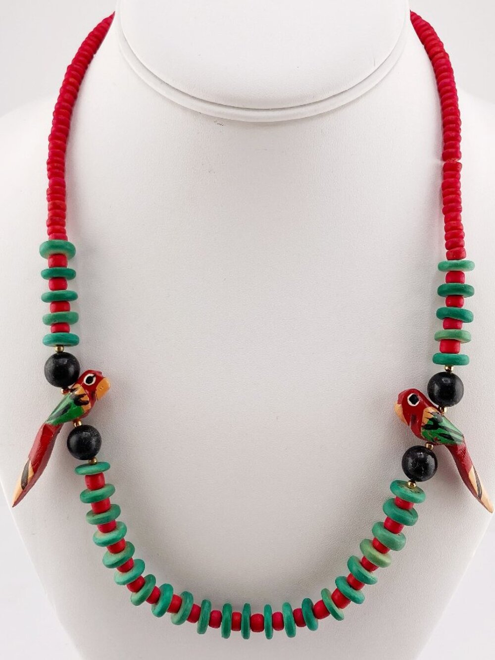 VINTAGE Red and green wooden parrot beaded necklace w/ handpainted beads jewelry - Picture 7 of 8